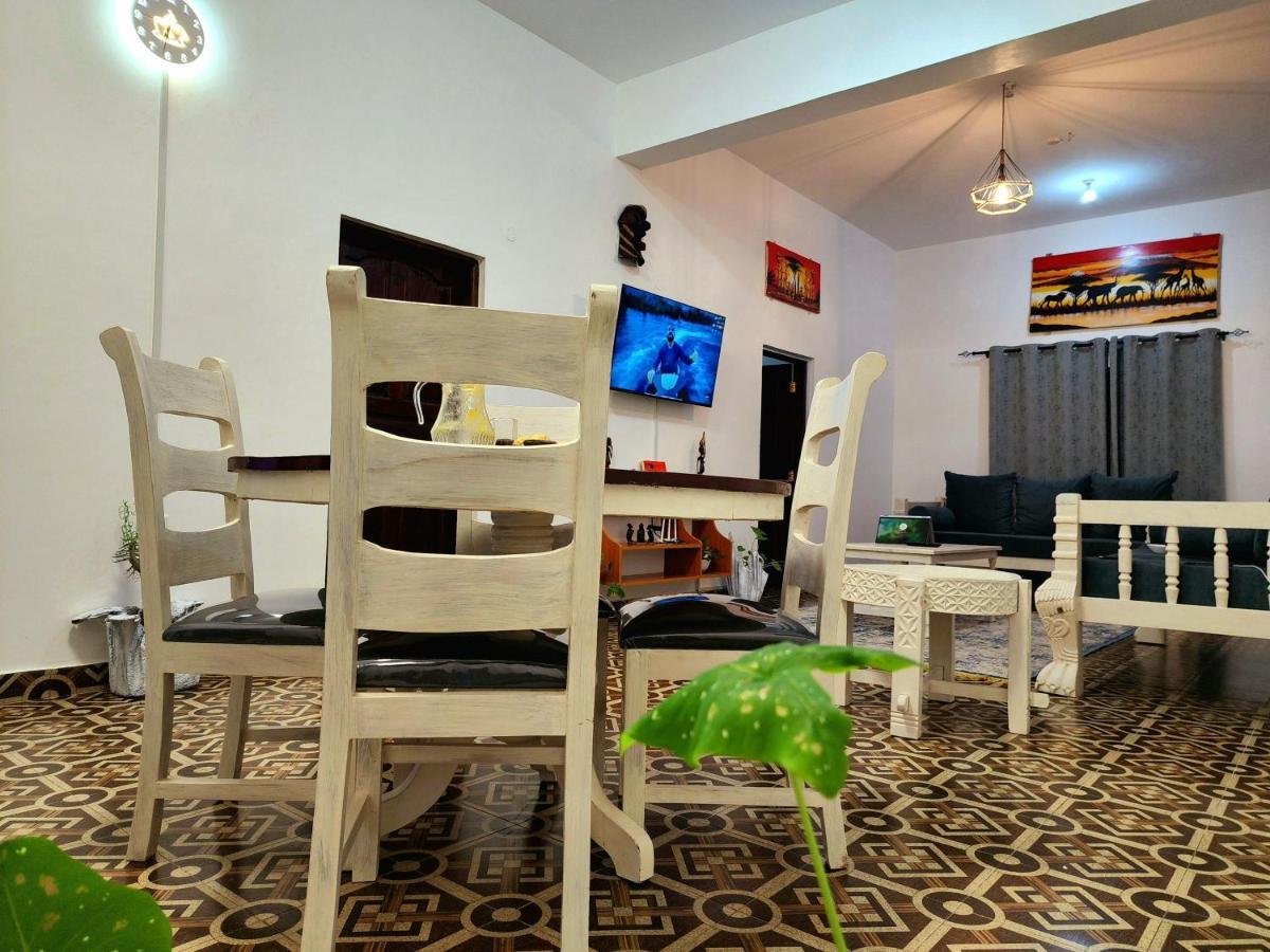 Ocean Breeze Homes Watamu 3 Bedroom Free Wi-Fi And Parking Ngoại thất bức ảnh